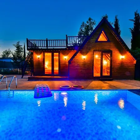 Prázdninový dům Astonishing Tiny House With Private Pool Close To Lycian Way In Oludeniz Ovacık